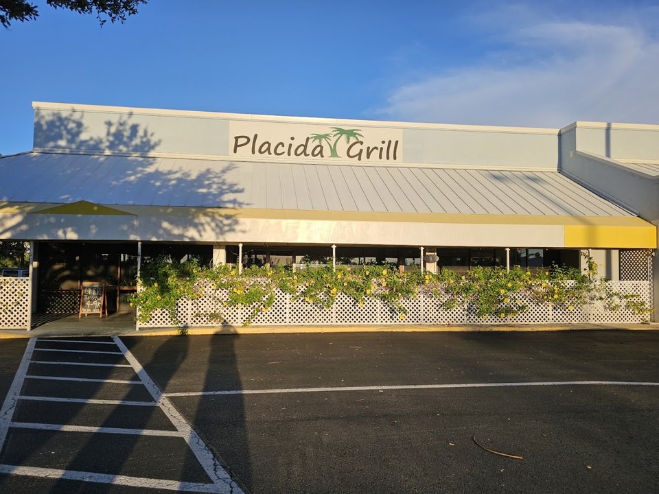 Placida Grill dining room with a relaxed feel.